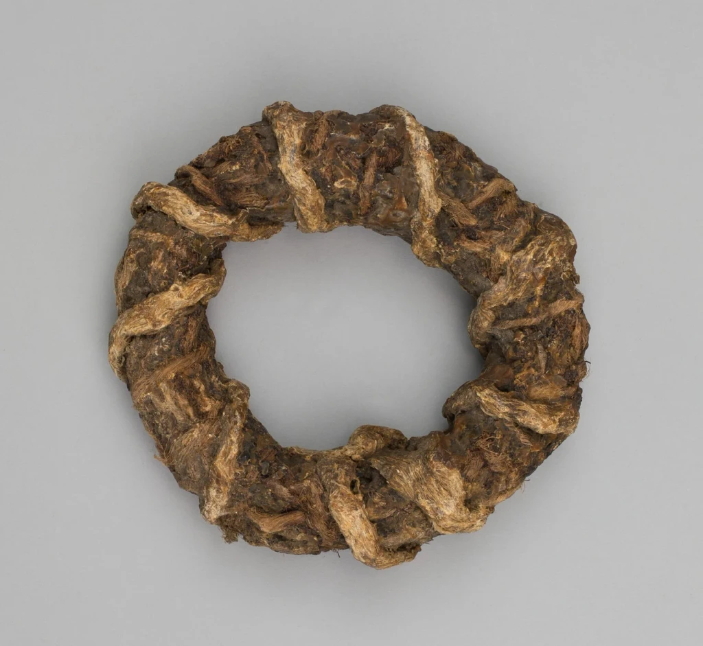 Incendiary Quoit (Throwing Ring), from Arms and Armour