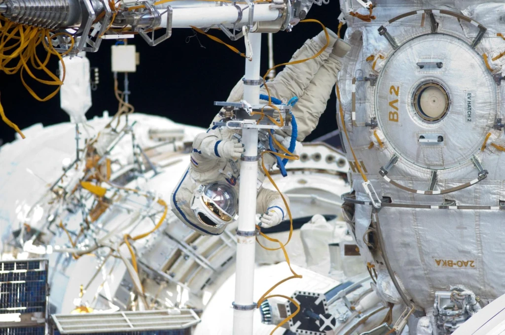Russian EVA-31 spacewalk, from Astronauts