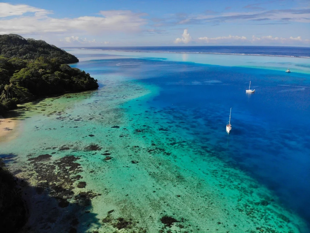 Windward Islands, from Canoes: The Boats That Settled the Pacific