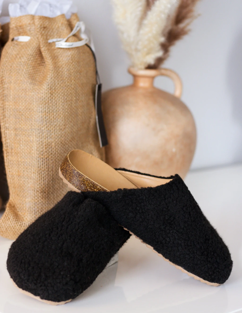 CANIS SLIPPERS- ONYX, from Fakemovement