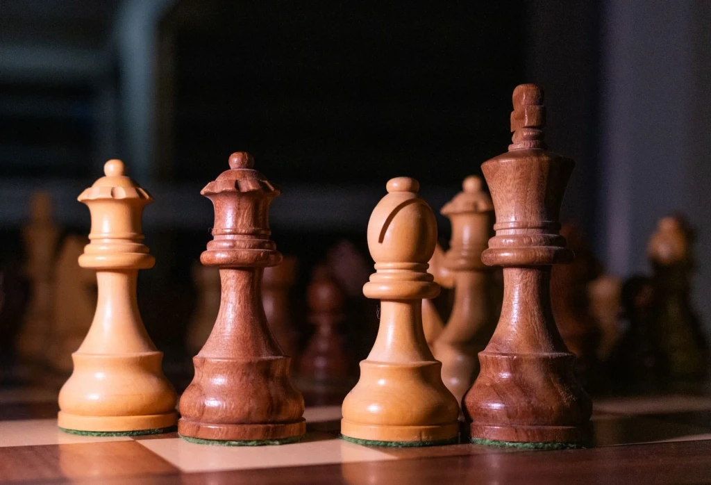 Focus and Play, from Fourteen Centuries on a Chessboard