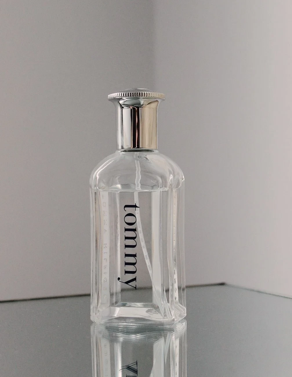 Minimal Form, from Perfume: An Argument in a Bottle