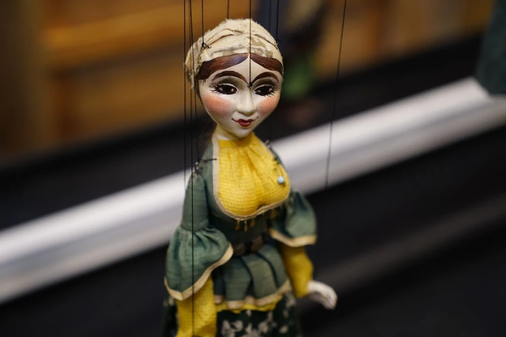 Craft and Soul, from The Soul Inside a Puppet