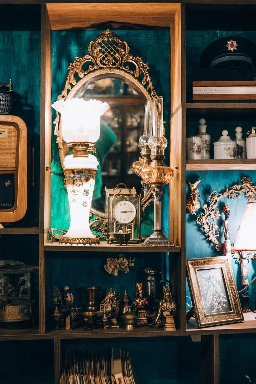 Layered Time, from What Mirrors Did to the Self